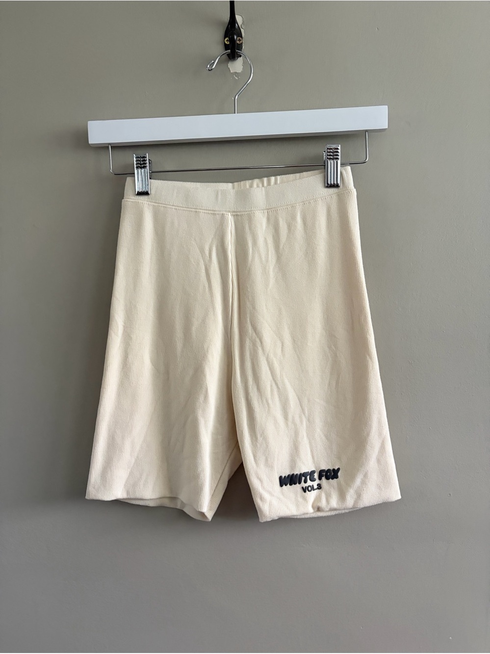 White Fox Ribbed Lounge Shorts High Waist Stretch Cream XS NWOT